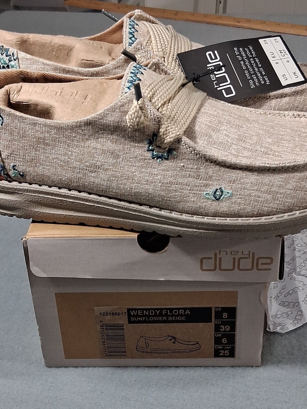 Hey Dude Women’s Beige Canvas Wally—Casual Slip-On Loafers - Picture 3 of 6